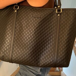 Gucci Microguccissima tote